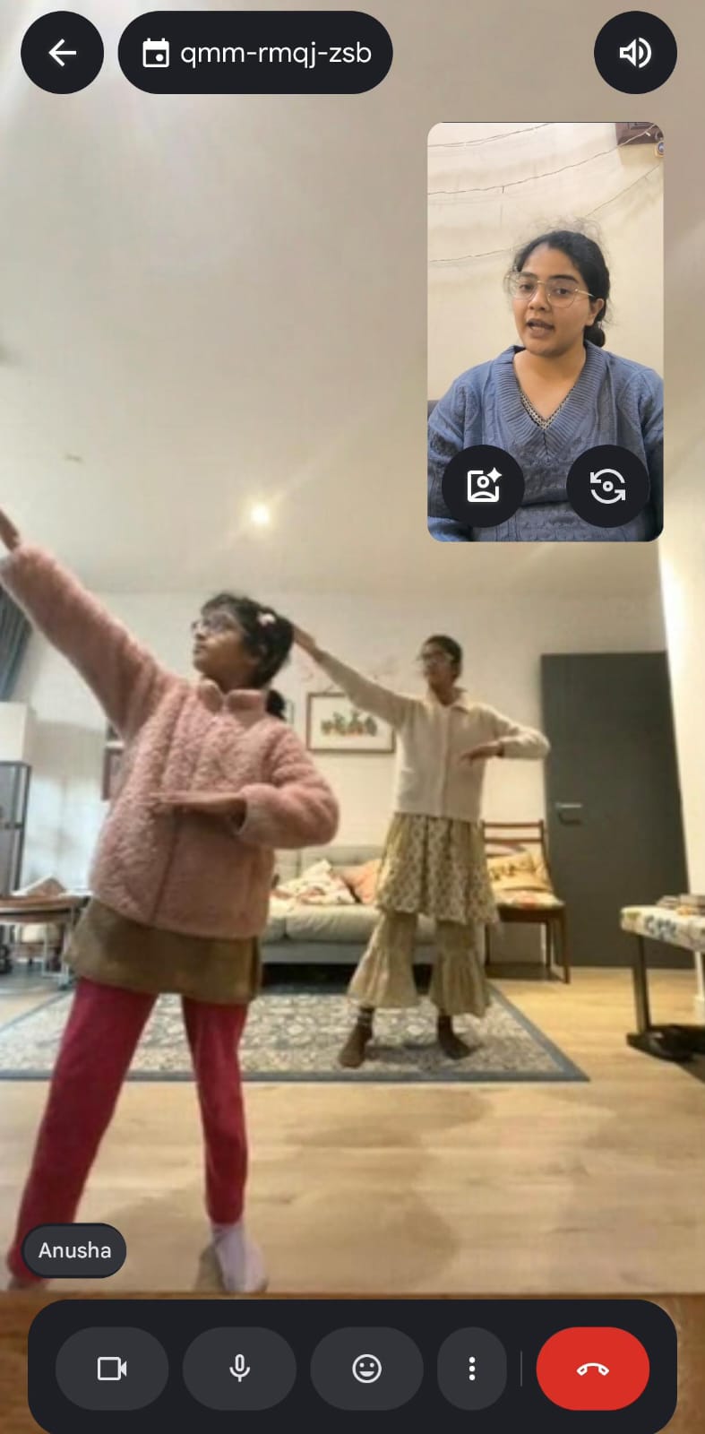 Online Kathak class in session